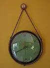 Hochwertige Wand-Uhr aus Weimar, mit Aufzieh-Uhrwerk, 1960er Jahre