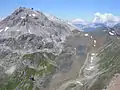 Gipfelblick nach Norden mit Weissflue, Hauptertälli und Wasserscheidi sowie dem Weissfluhjoch (rechts)