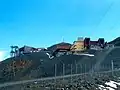 Die Seilbahnstationen am Weissfluhjoch, Ansicht von Norden