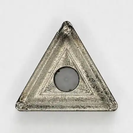 Benutzte dreieckige Wendeschneidplatte aus Wolframcarbid zum Drehen aus dem Jahr 1985