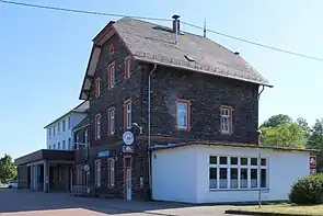 Empfangsgebäude (2015)
