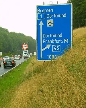 Beschilderung am Westhofener Kreuz (A 1 aus Richtung Köln)