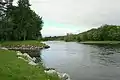Mündung des Fiddich (links) in den Spey