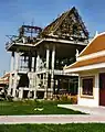 Die Shwedagon-Pagode wird in Beton nachgebildet