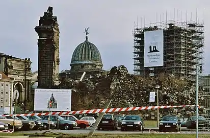 Erste Sicherungsarbeiten