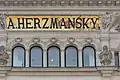 Die Inschrift am Haus Stiftgasse 3