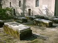 Grablege der Arnims an der Kirche in Wiepersdorf