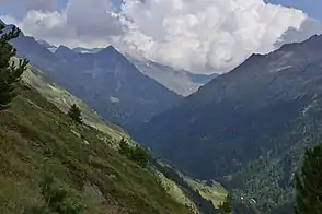 Blick vom Nordhang des Windachtals nach Ostsüdost.
