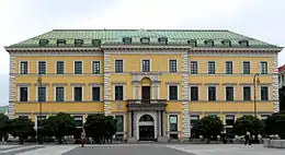 Palais Arco-Zinneberg am Wittelsbacherplatz in München
