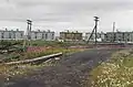 Wohnblocks, gebaut von Häftlingen des Arbeitslagers (1993)