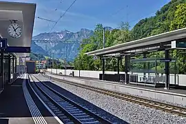 Bahnhof nach Umbau zur S-Bahn-Endstation mit Blick zum Rotsandnollen