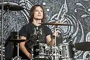 Tour-Schlagzeuger Trevor Deschryver