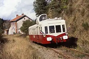 Museumswagen der Serie X 3800 beim Chemin de fer du Haut Forez