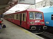 X 4520 (modernisierter X 4500) im Bahnhof București Nord