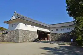Osttor, innen