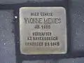 Der Stolperstein an ihrem ehemaligen Arbeitsplatz, der Heilwigschule