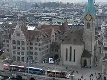 Ansicht vom Karlsturm des Grossmünsters auf Stadthaus und Fraumünster