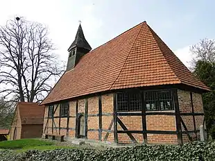 Wiederaufgebaute Fachwerkkirche (2013)