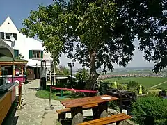 Zeter-Berghaus mit Blick auf Diedesfeld