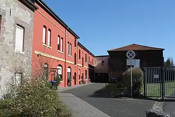 Innenhofansicht der verbliebenen Bauteile der Zinkhütte (2019)