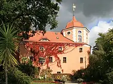 Fleischerbastei mit Blumenuhr und Glockenspiel