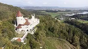 Burg Sanneck/Žovnekvor Sanneck-See oberhalb des Unteren Savinja-Tals