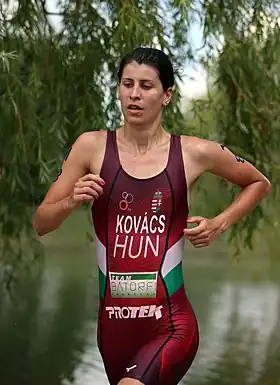 Zsófia Kovács, beste ungarische Triathletinbeim Weltcup in Tiszaújváros, 2011