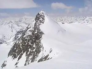 Blick vom Wilden Pfaff auf das Zuckerhütl
