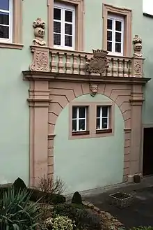 Das Westportal des Schlosses