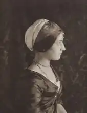 Marie von Oriola, Bildnis, Heliogravüre aus der Zeitschrift „Photographischen Rundschau“, 1897
