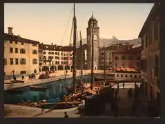 Historische Aufnahme mit Zwiebelkuppe