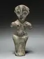 Frauenfigur aus Keramik