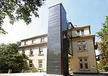 Haus der Fakultät auf dem Gelände der UMM am Theodor Kutzer-Ufer in Mannheim.